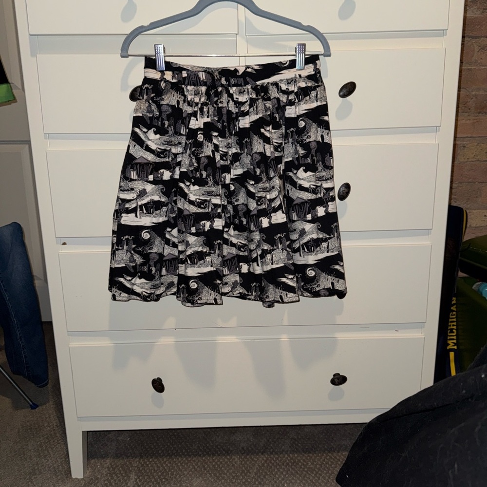 Disney Nightmare Before Christmas Skirt size medium